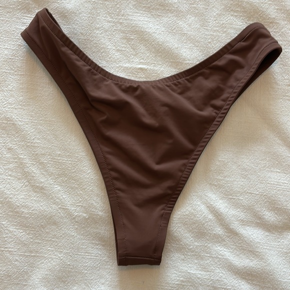 NWOT Sivan Ayla Tan Lines - Picture 3 of 3